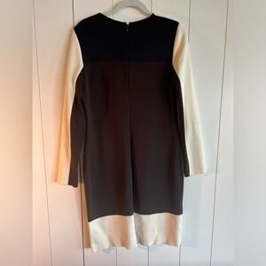 St John’s color block dress